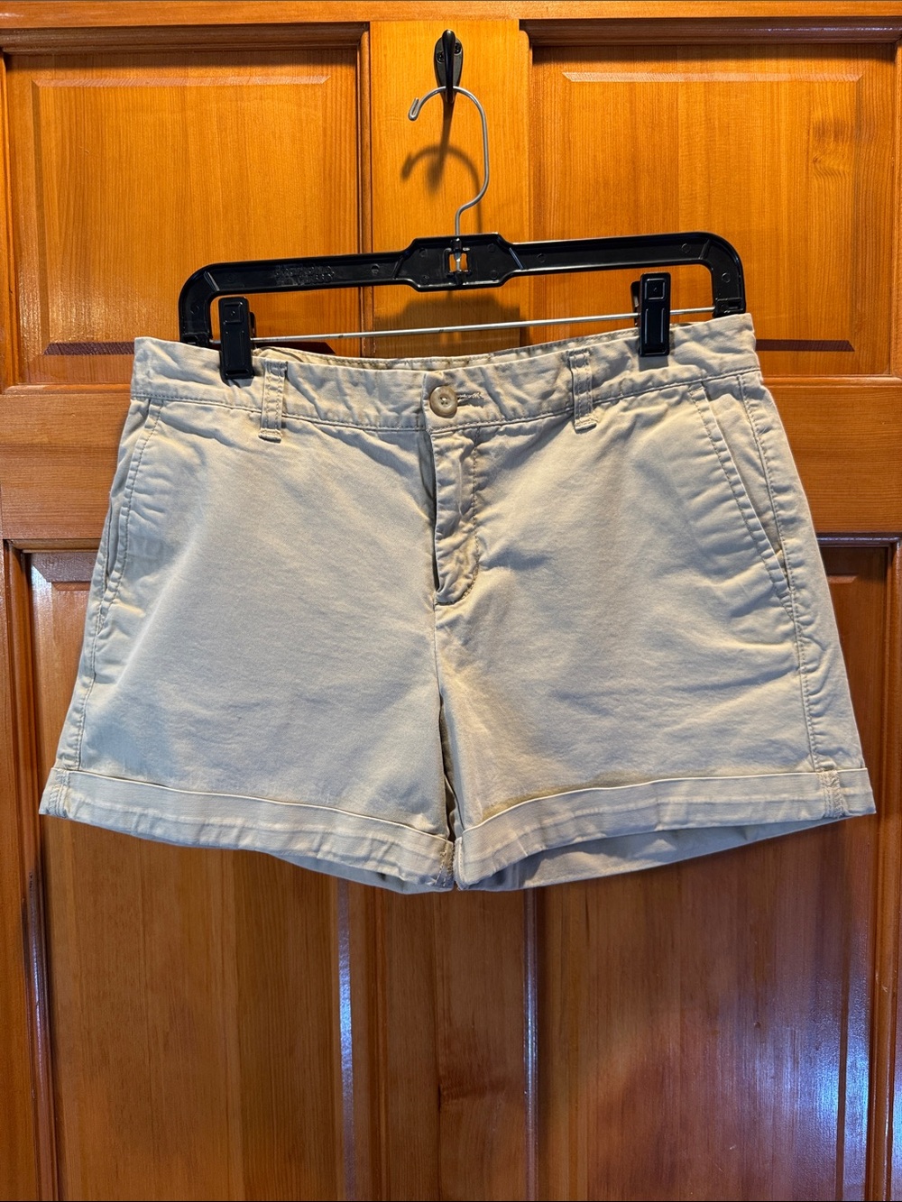 Khakis by Gap Girlfriend 4” Short Shorts Classic Shorts Size 6